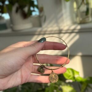 Alex and Ani Gold Bracelet Bangle